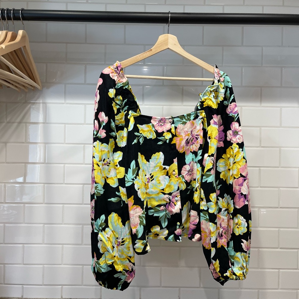 Who What Wear Floral Cropped Top